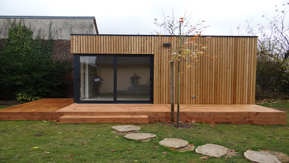 Un bureau de télétravail